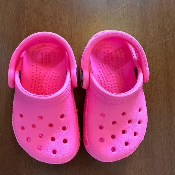 CROCS Other - CROCS Bubblegum Barbie Pink Baby Girl Class Clog | Toddler Size 4